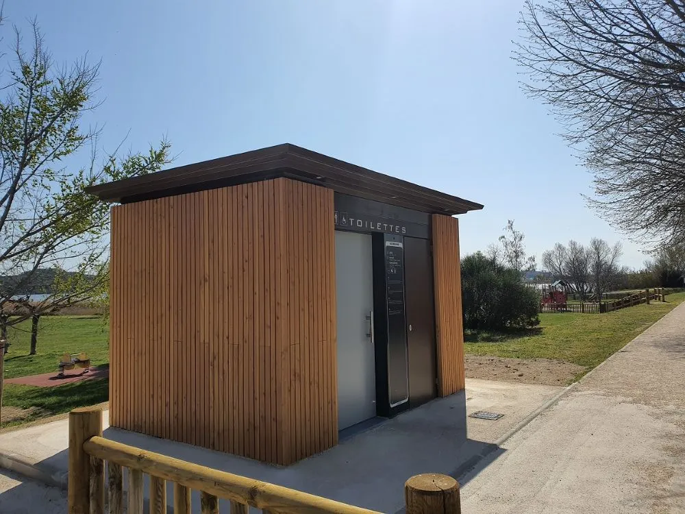 Sanitaire public parc